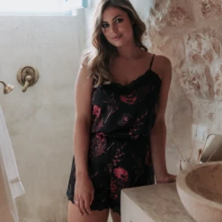 Midnight Rose Shorts -Unterwäsche Verkäufe 2024 midnightroseshort1 annasleep0002peonyre