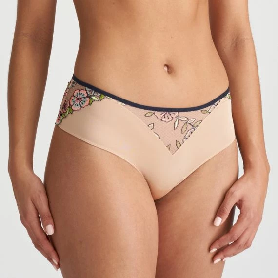 Raia Hotpants 4 Raia Hotpants – Bild 3